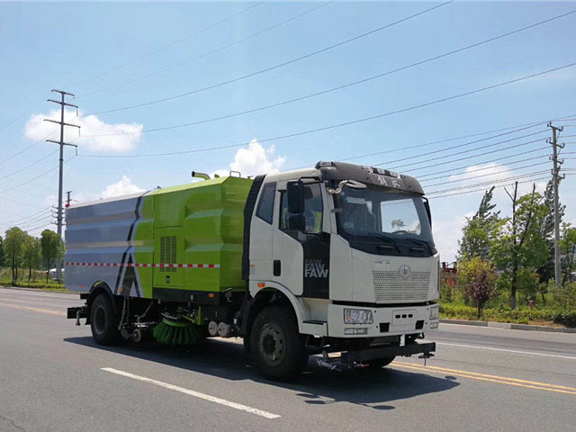 解放J6國(guó)六洗掃車(chē)圖片2