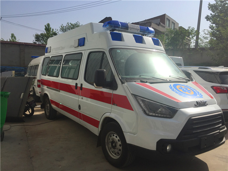 江鈴特順救護(hù)車長(zhǎng)軸高頂(國五)圖片3