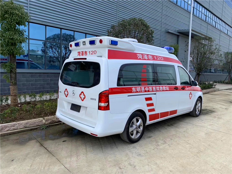 奔馳新威霆救護(hù)車(chē)(高頂)圖片4