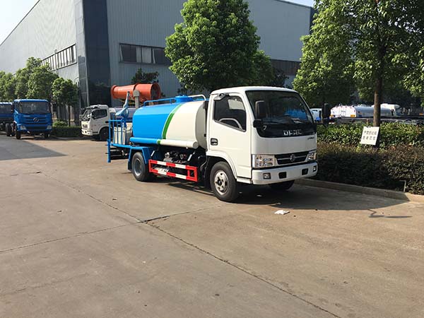 福瑞卡小型灑水車(chē)20-30米抑塵車(chē)噴灑車(chē)