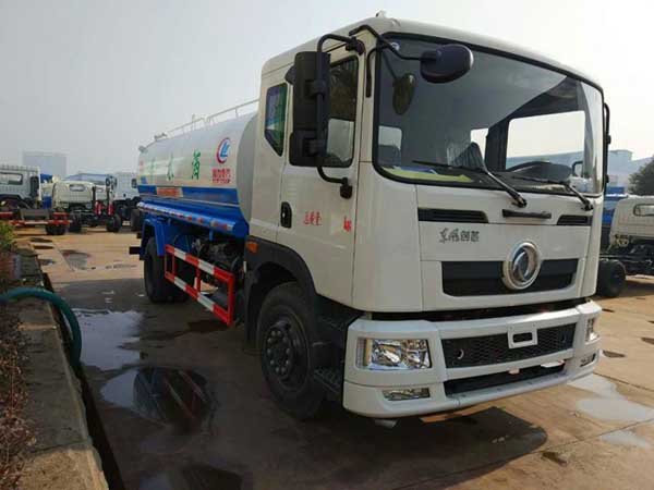 現(xiàn)車(chē)（15噸）東風(fēng)創(chuàng)普灑水車(chē)