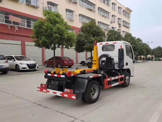 躍進(jìn)小福星國(guó)六車(chē)廂可卸式垃圾車(chē)圖片3