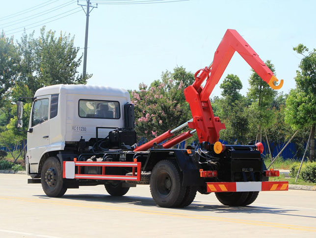 東風(fēng)天錦國(guó)六車(chē)廂可卸式垃圾車(chē)圖片4